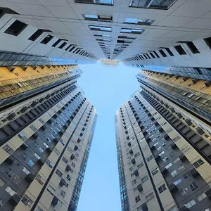 Enjoy Bgc Sunset And Golf Course View 2 Bedroom Loft With 100mbps Internet Connection Apartment