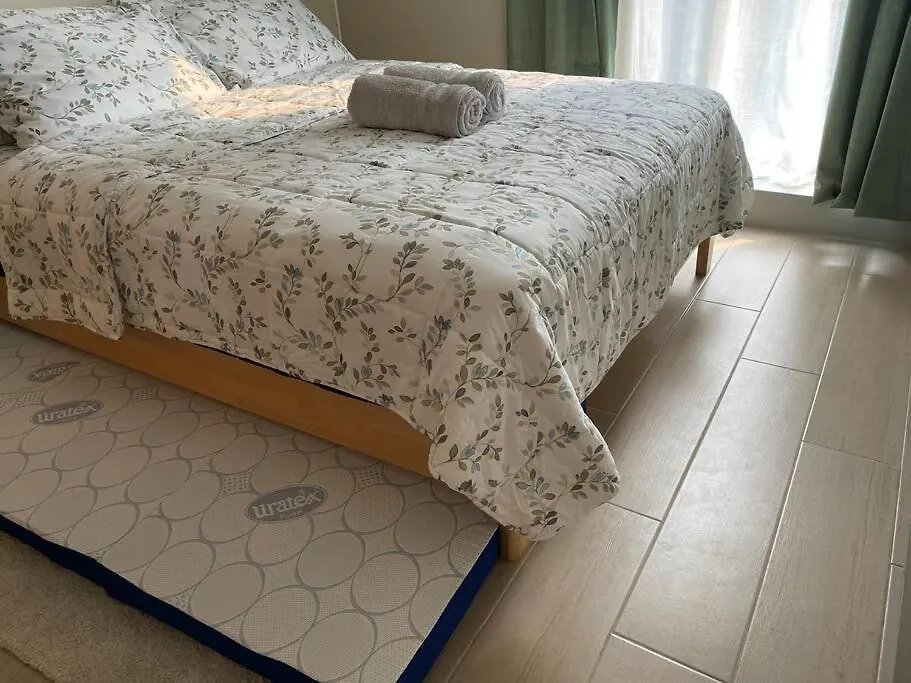 Lush 1Br Uptown Parksuites Bgc 200Mbps, Pool & Gym 马尼拉 0*,  菲律宾