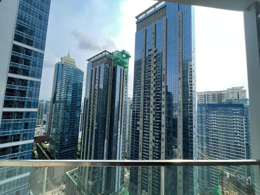 Lush 1Br Uptown Parksuites Bgc 200Mbps, Pool & Gym 马尼拉 0*,