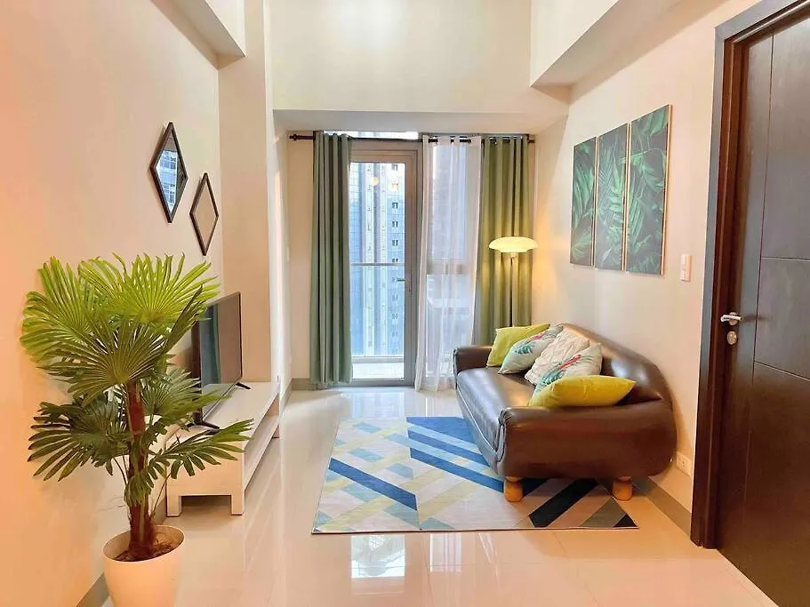 Lush 1Br Uptown Parksuites Bgc 200Mbps, Pool & Gym Manila 0*,
